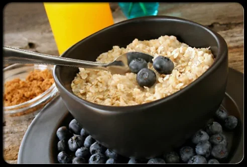 heart-healthy-foods-s4-oatmeal.webp