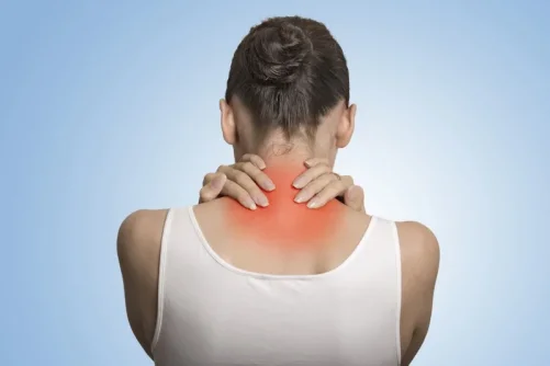 woman pain.webp